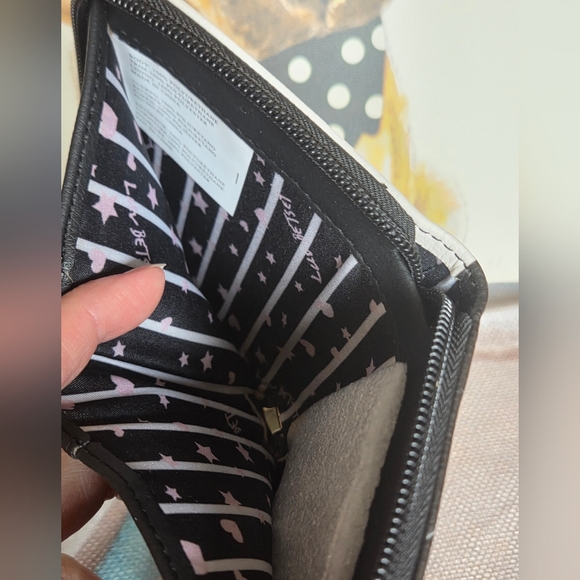 Luv Betsey By Betsey Johnson Panda Wallet NWT - Picture 7 of 12